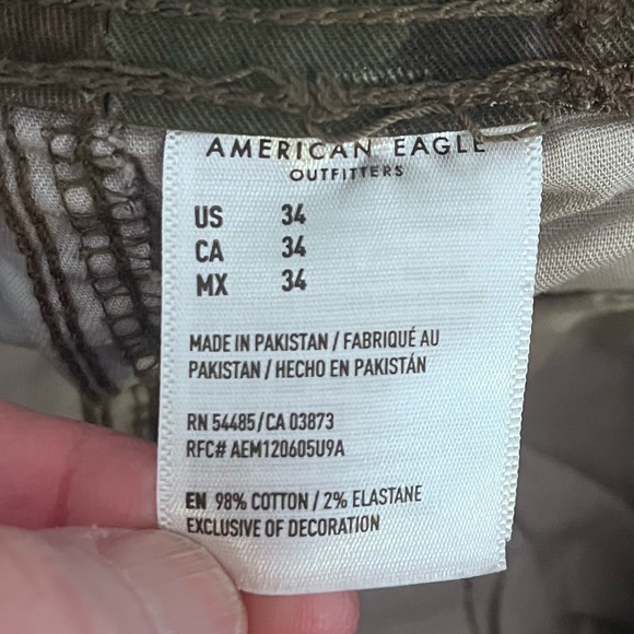 American Eagle Camouflage Cargo Shorts Mens 34 Longer Length Flex Casual Spring - Picture 8 of 13